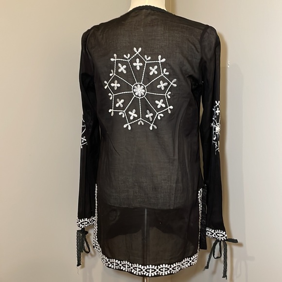 MUR MUR Cotton tunic / Cover up Embroidered BLACK and WHITE / MEDIUM - Picture 6 of 9